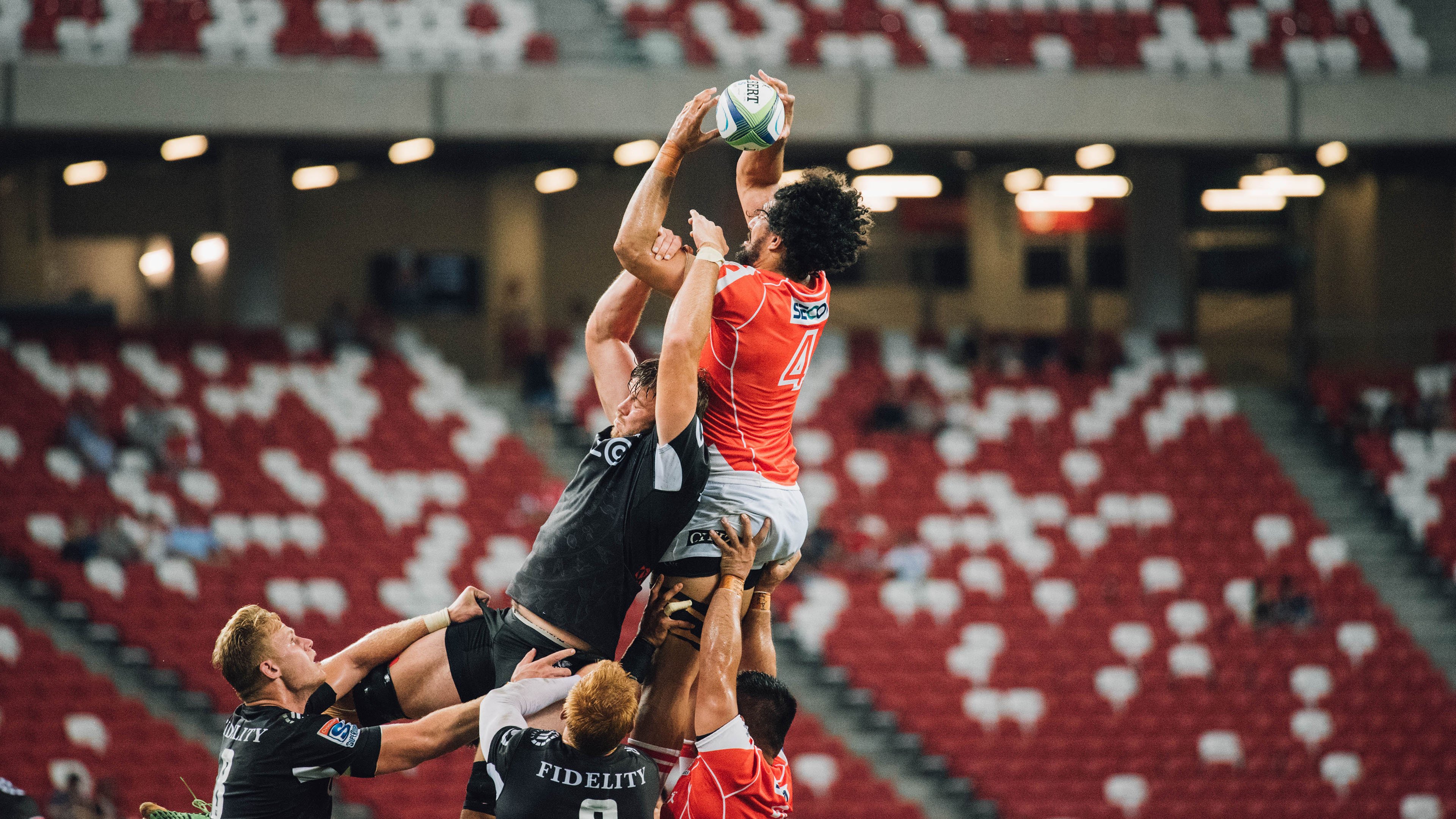 -网球赛场焦点！日本队对阵比利时队，年轻新星表现惊艳，未来可期